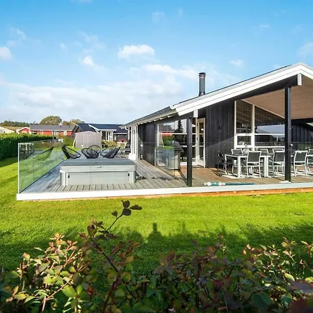 8 Person Holiday In Juelsminde Vakantiehuis *