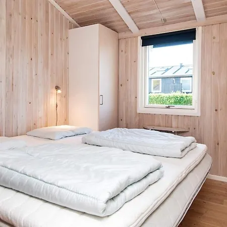 8 Person Holiday In Juelsminde